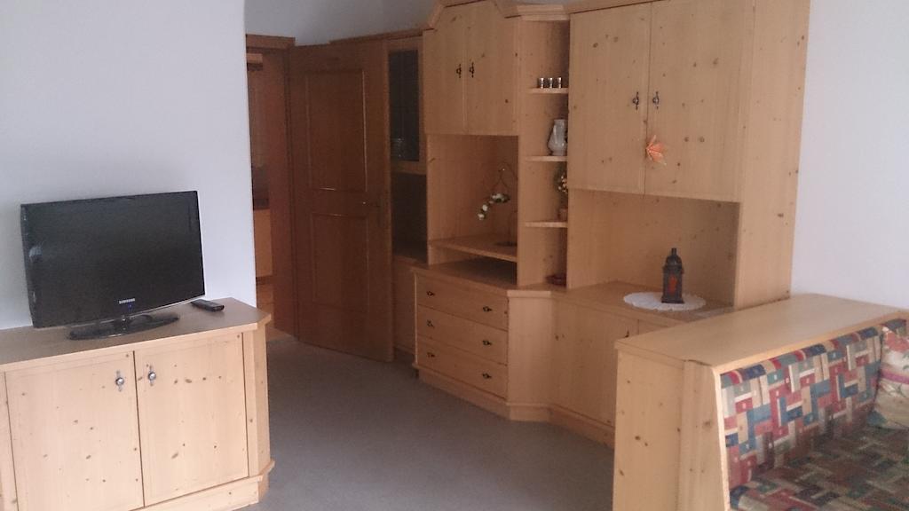 شقة فينكنبرغ  في Haus Tuxerklamm الغرفة الصورة
